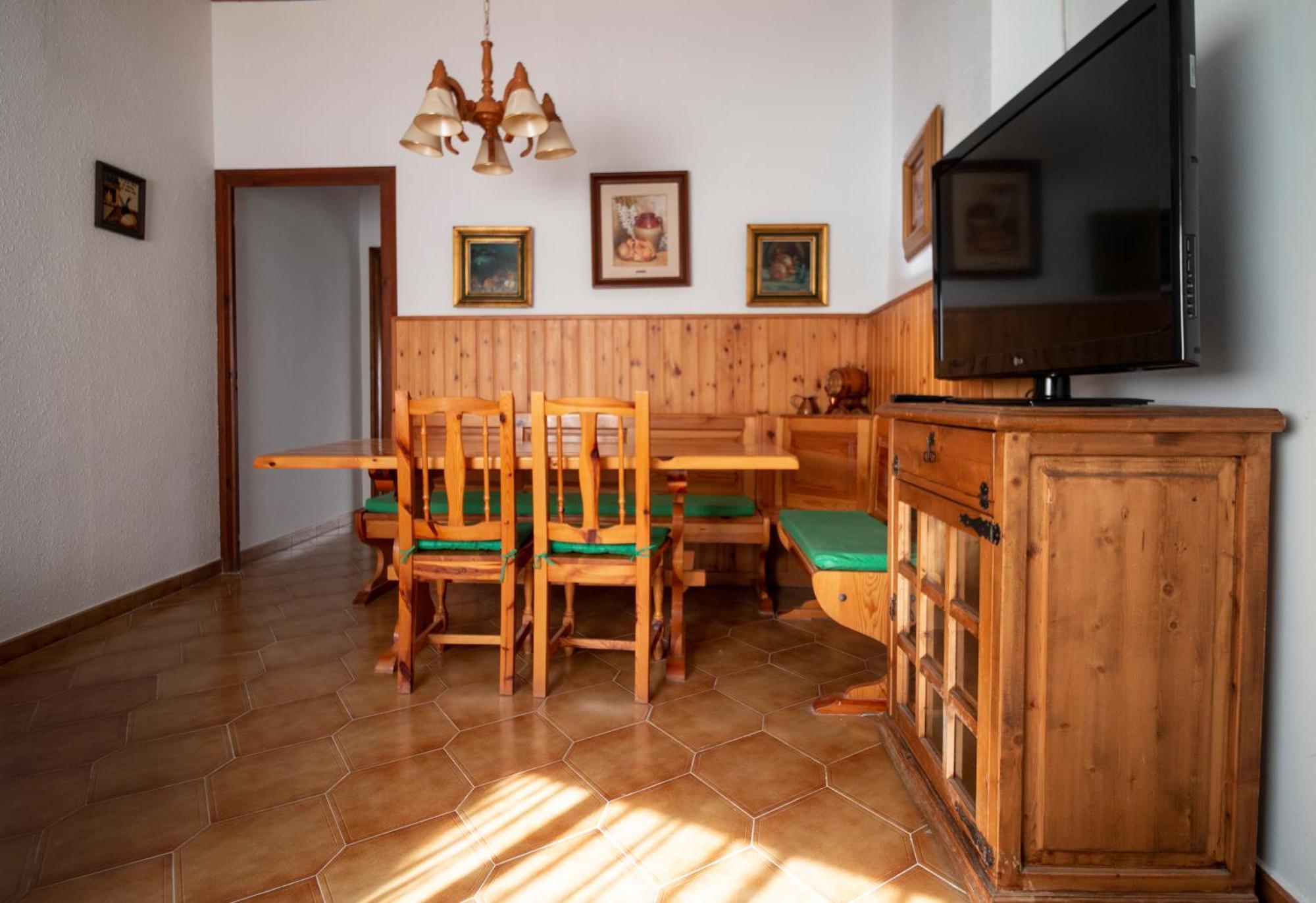 Casa Cal Metge * Benissanet